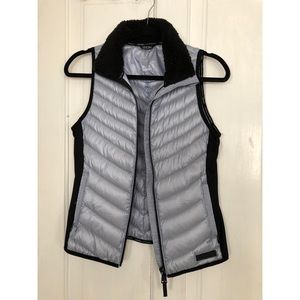 XS Calvin Klein vest